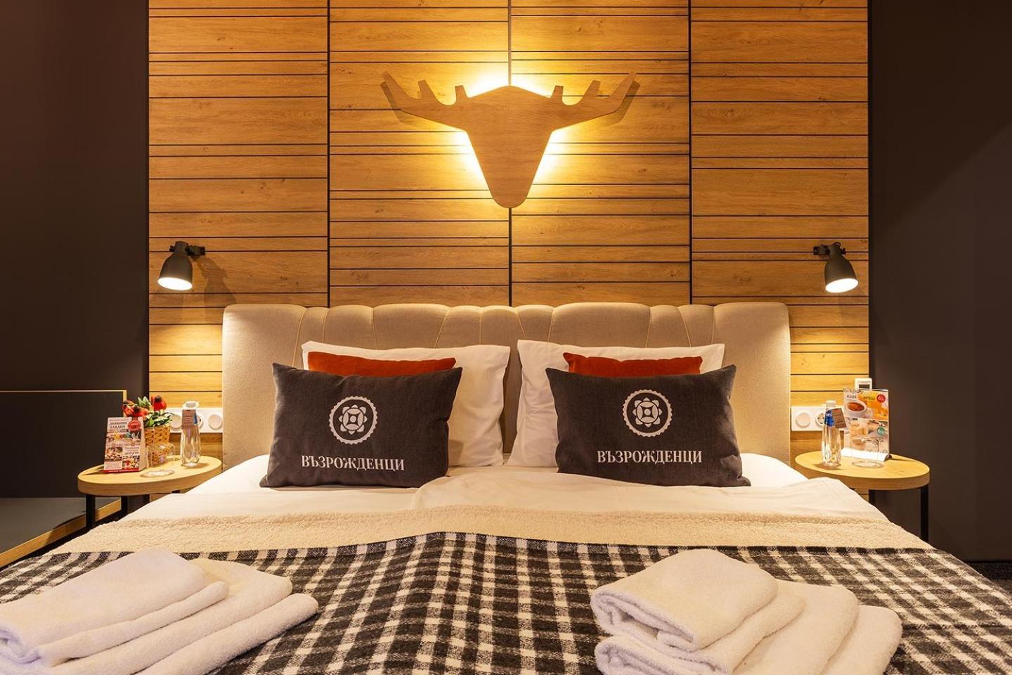 Complex Vazrozhdentsi Hotell Trjavna Exteriör bild