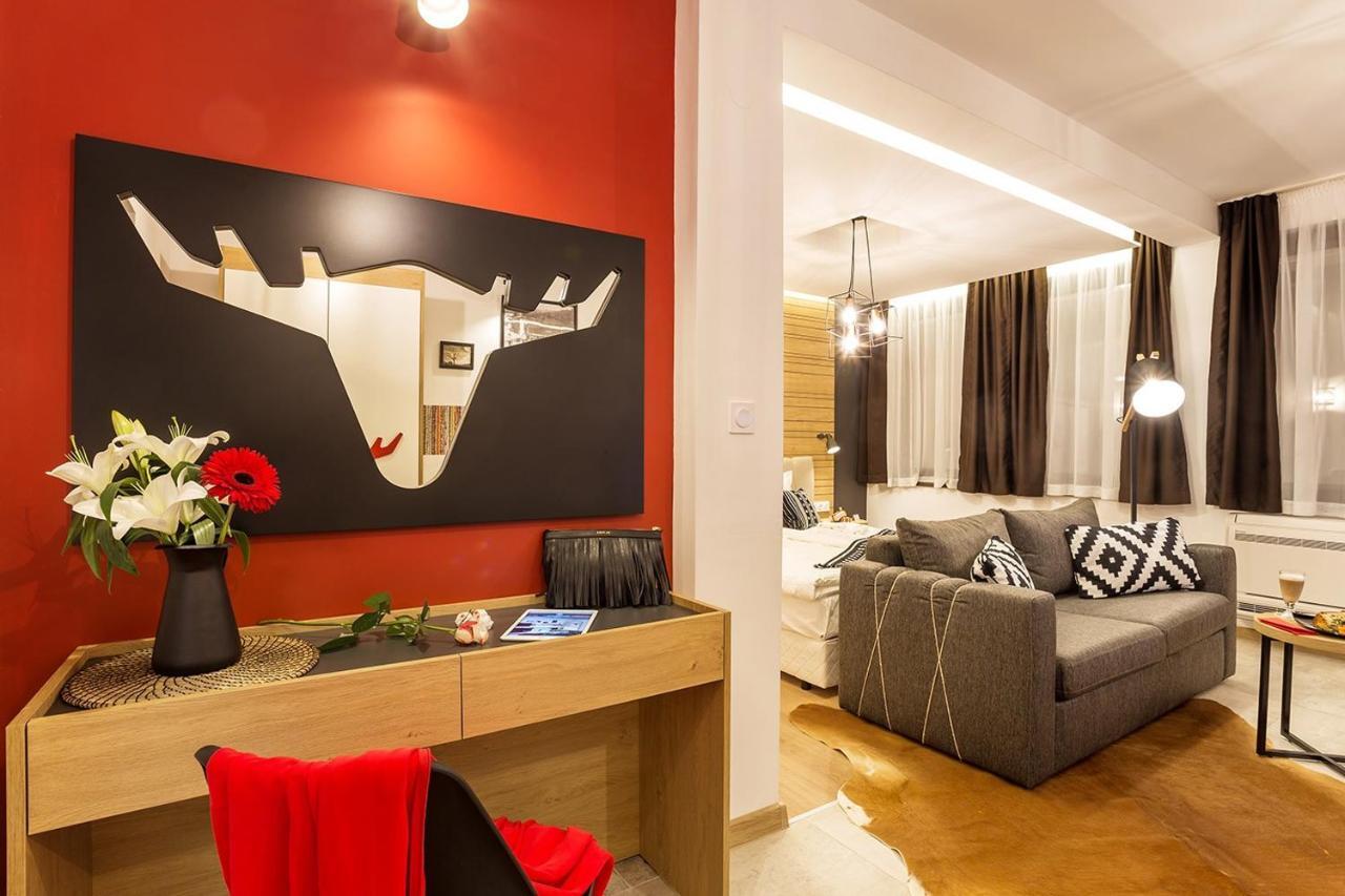 Complex Vazrozhdentsi Hotell Trjavna Exteriör bild